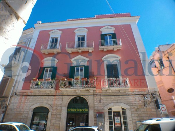appartamento in vendita a Trani in zona Borgo Medievale