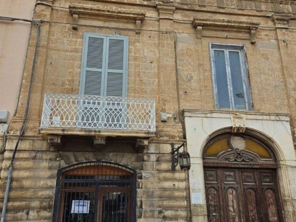 negozio in vendita a Trani