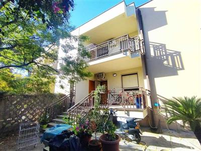 casa indipendente in vendita a Trani in zona Capirro