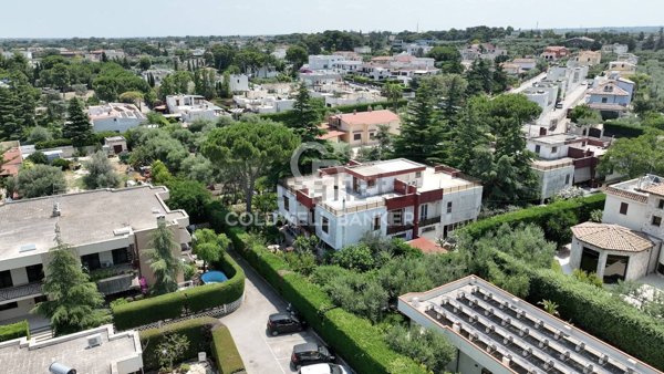 casa indipendente in vendita a Trani in zona Capirro