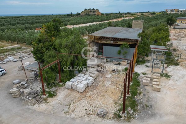 ufficio in vendita a Trani