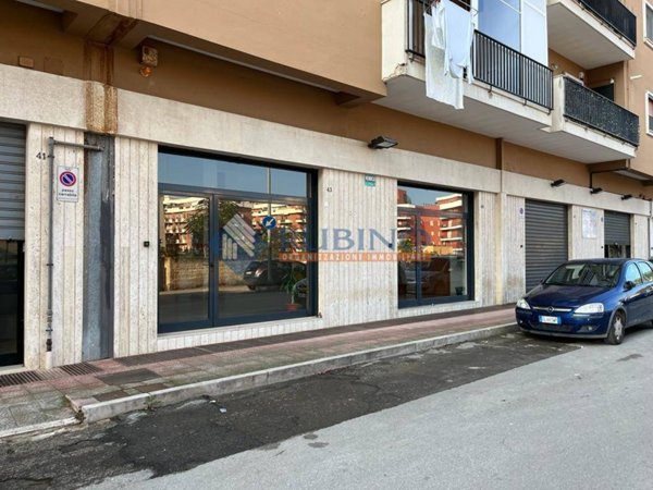 negozio in vendita a Trani