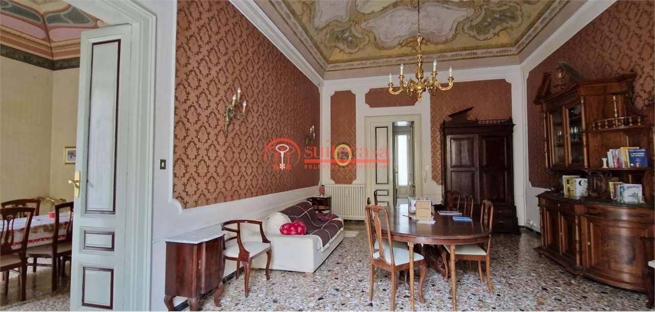 appartamento in vendita a Trani in zona Borgo Ottocentesco