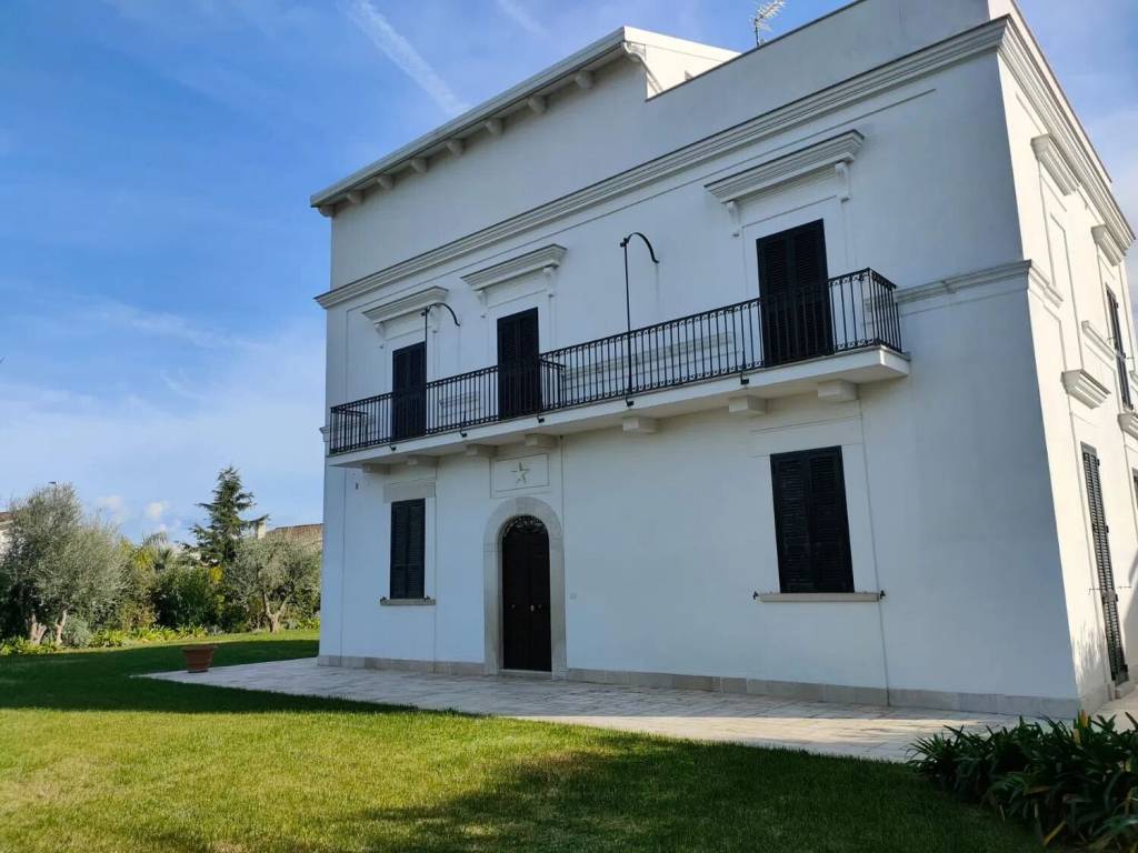 casa indipendente in vendita a Trani