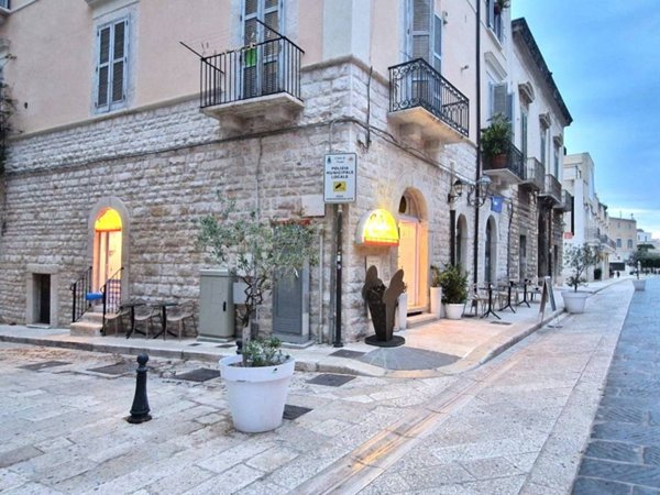 negozio in vendita a Trani