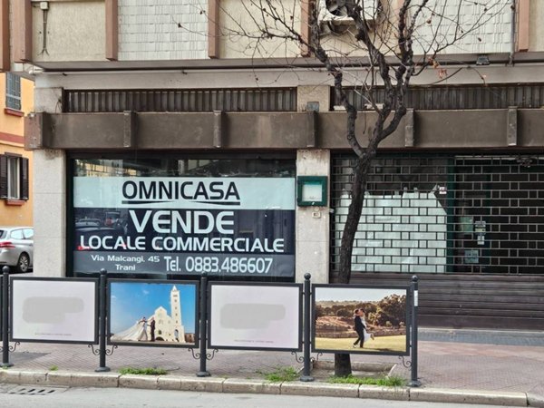 negozio in vendita a Trani in zona Borgo Ottocentesco