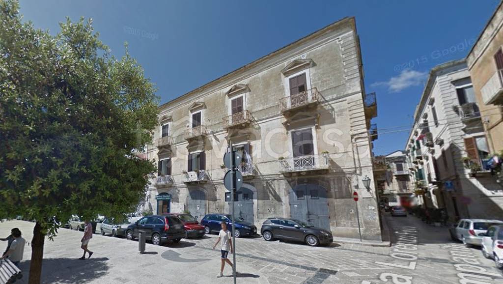 appartamento in vendita a Trani in zona Borgo Medievale