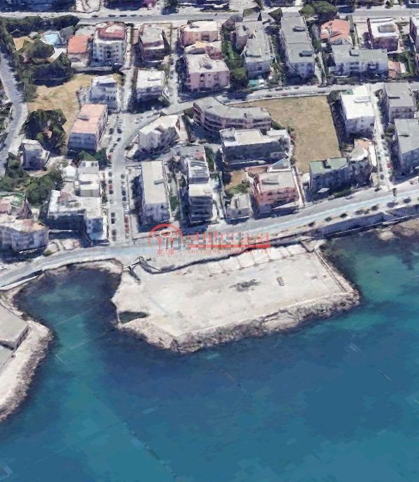 appartamento in vendita a Trani in zona Borgo Ottocentesco