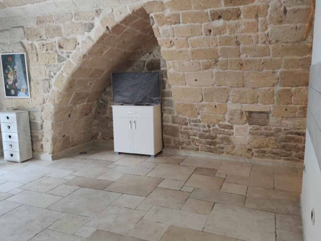 appartamento in vendita a Trani in zona Borgo Medievale