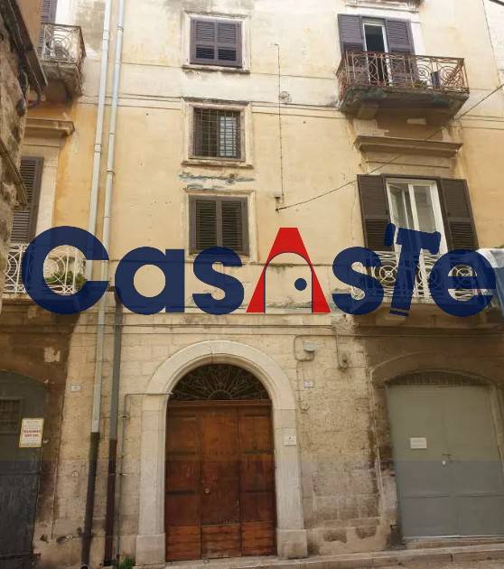 appartamento in vendita a Trani in zona Borgo Medievale