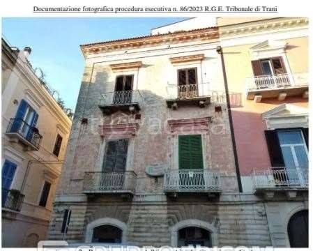 appartamento in vendita a Trani in zona Borgo Medievale