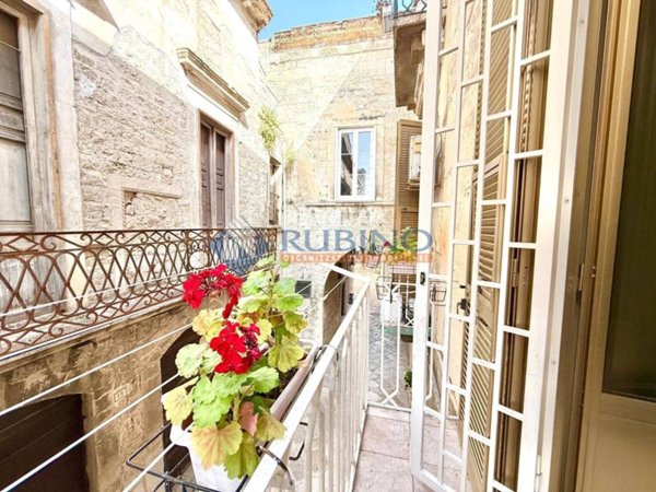 appartamento in vendita a Trani in zona Borgo Medievale