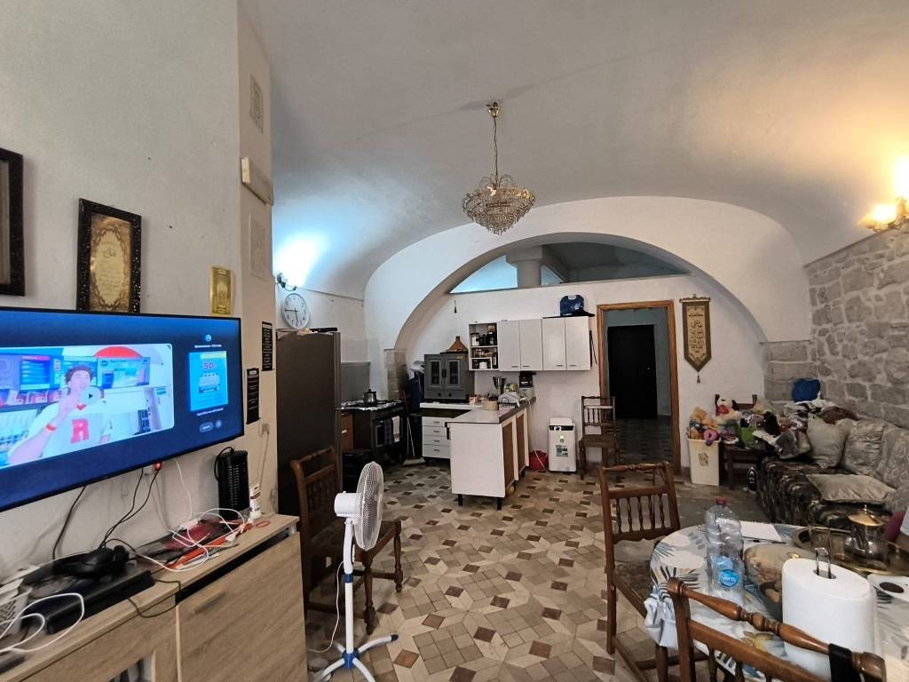 appartamento in vendita a Trani in zona Borgo Medievale