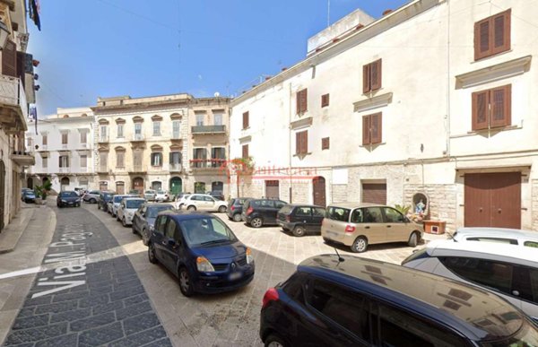 casa indipendente in vendita a Trani in zona Borgo Medievale
