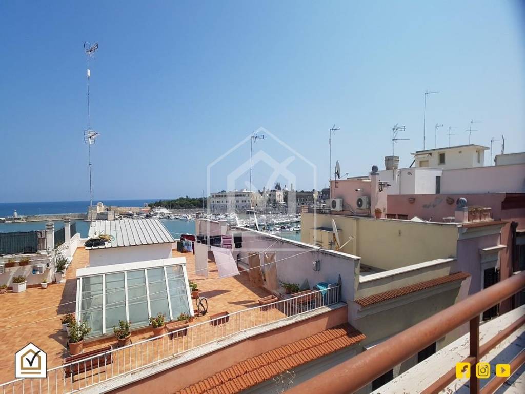 appartamento in vendita a Trani in zona Borgo Medievale