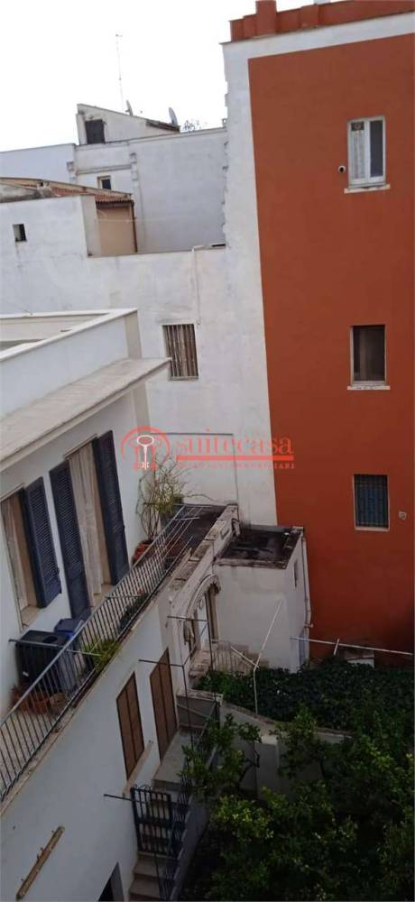 appartamento in vendita a Trani in zona Borgo Ottocentesco
