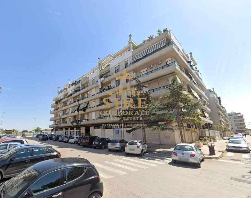 negozio in vendita a Trani