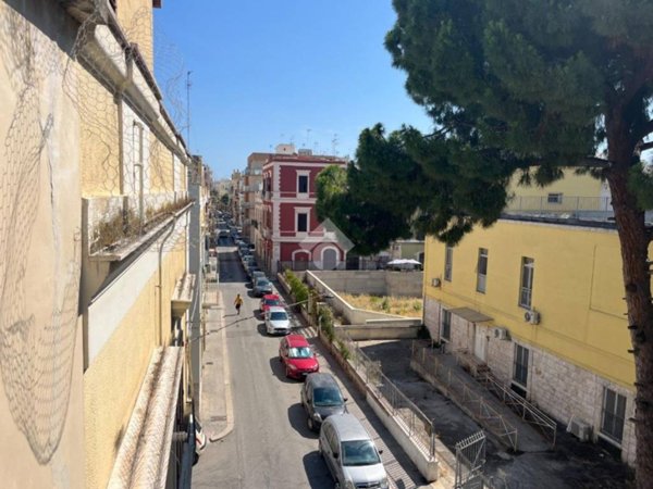 pentavano in vendita a Trani in zona Borgo Ottocentesco