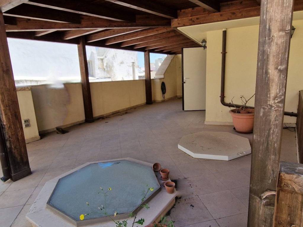 appartamento in vendita a Trani in zona Borgo Medievale