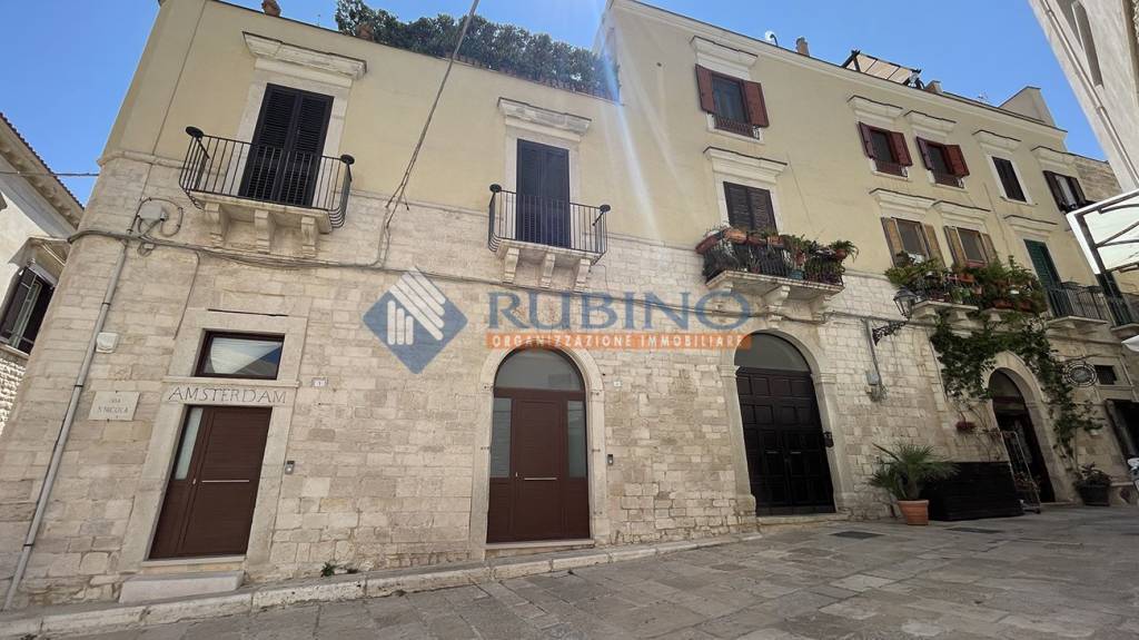 appartamento in vendita a Trani in zona Borgo Medievale