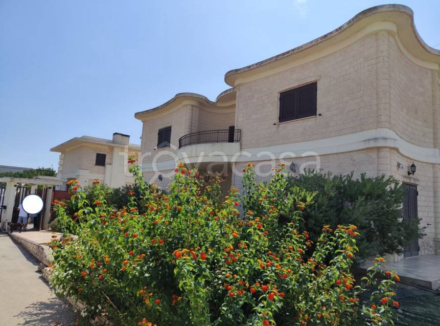 casa indipendente in vendita a Trani in zona Borgo Medievale