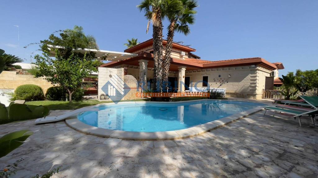casa indipendente in vendita a Trani in zona Borgo Medievale