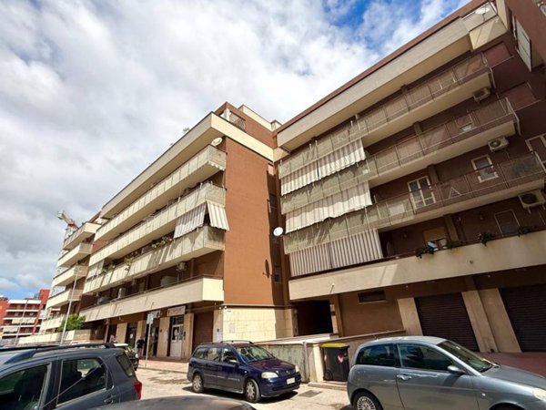 locale commerciale in vendita a Trani