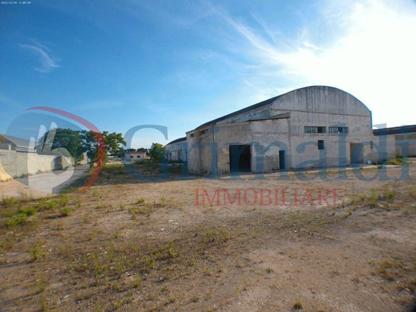 intera palazzina in vendita a Trani