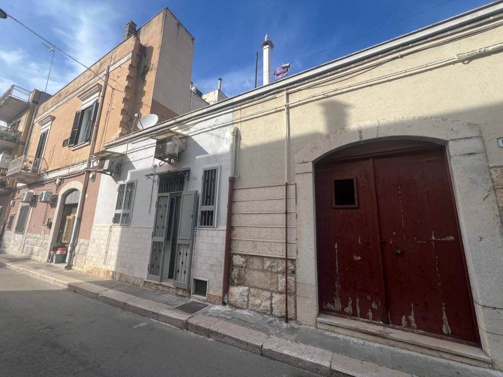 appartamento in vendita a Trani in zona Borgo Medievale