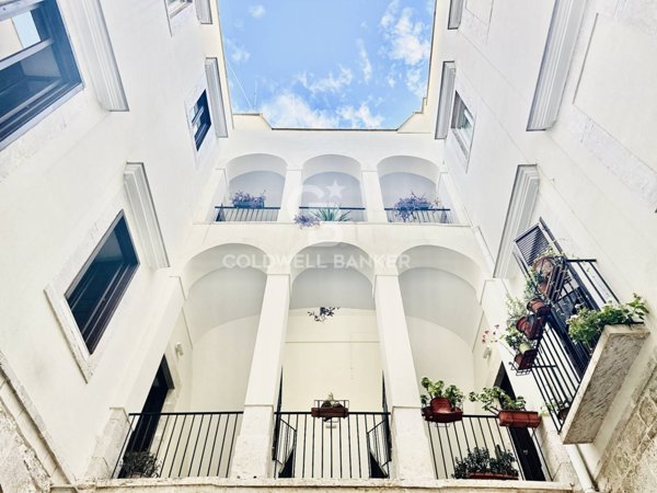 appartamento in vendita a Trani in zona Borgo Medievale