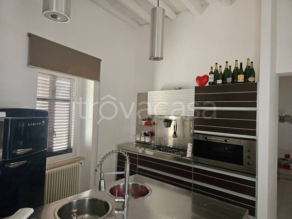 appartamento in vendita a Trani in zona Borgo Medievale