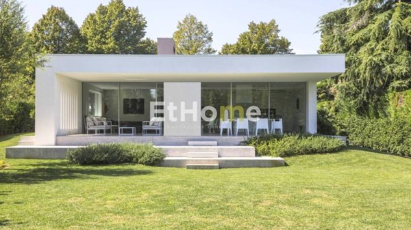 casa indipendente in vendita a Trani