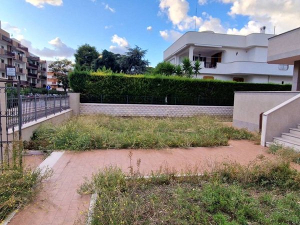 casa indipendente in vendita a Trani