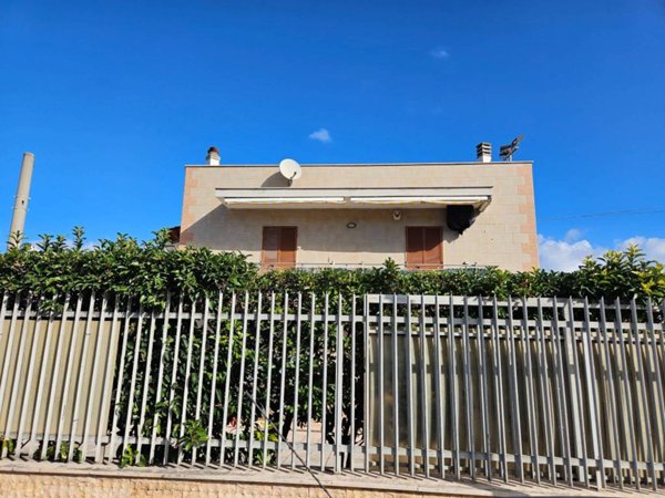 intera palazzina in vendita a Trani