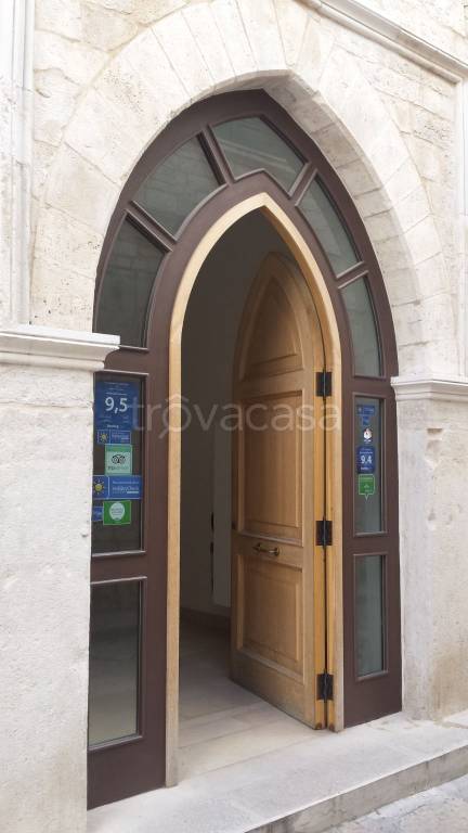 appartamento in vendita a Trani in zona Borgo Medievale