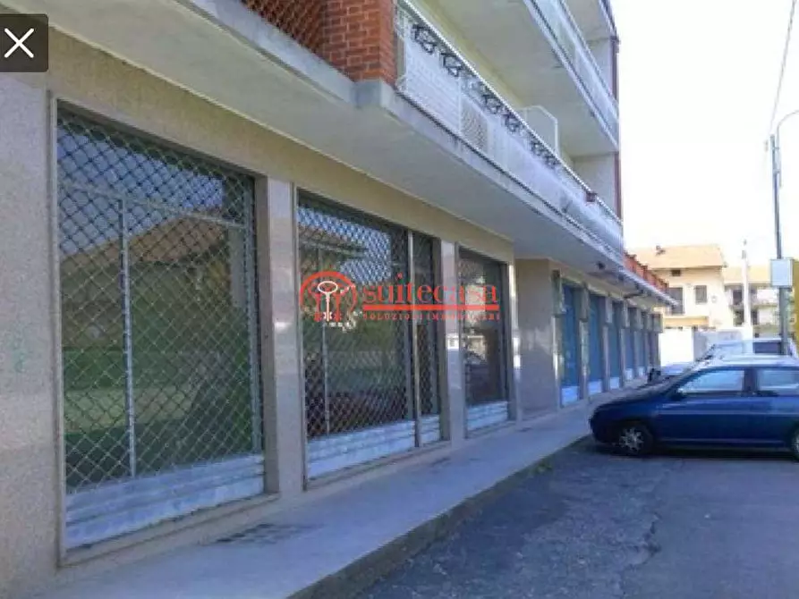 locale commerciale in vendita a Trani