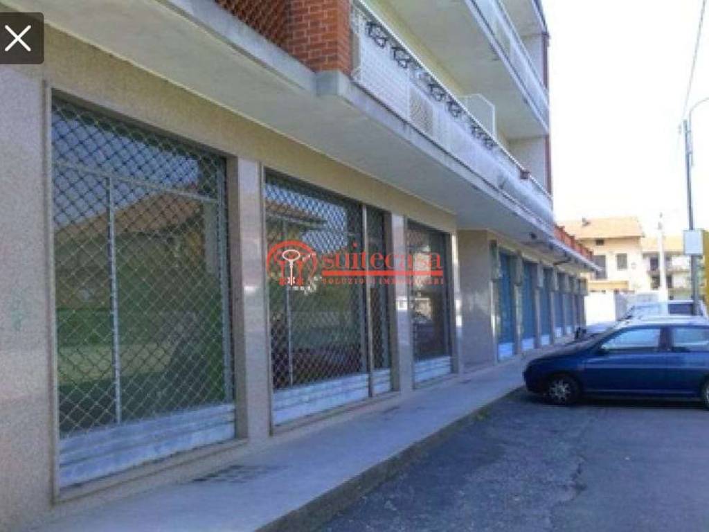 locale commerciale in vendita a Trani