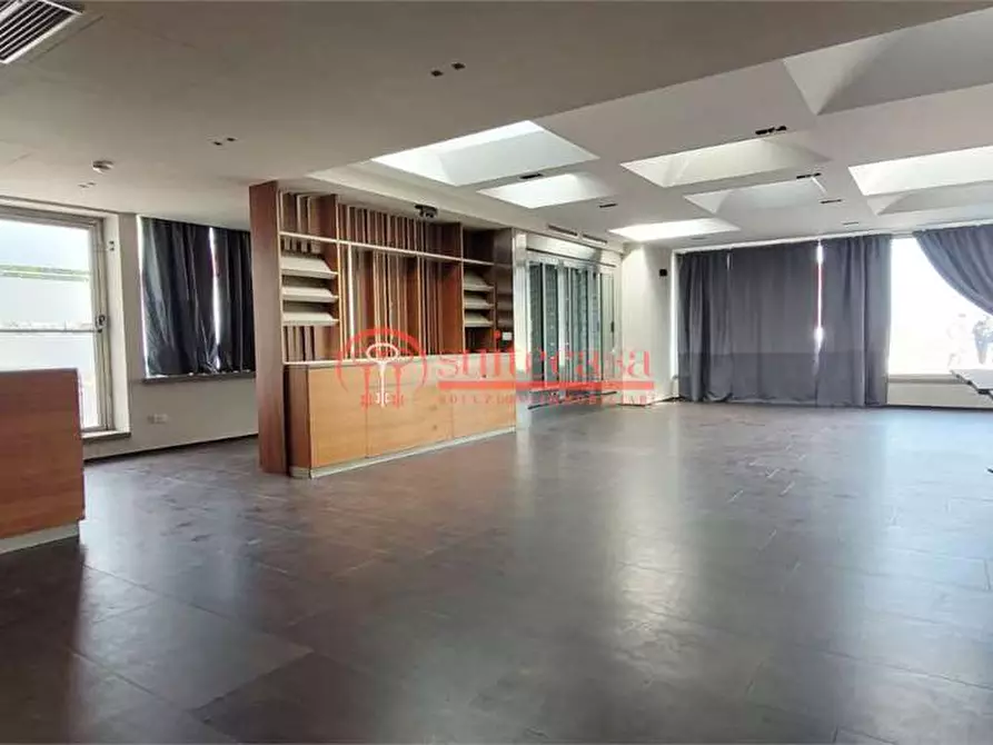 negozio in vendita a Trani