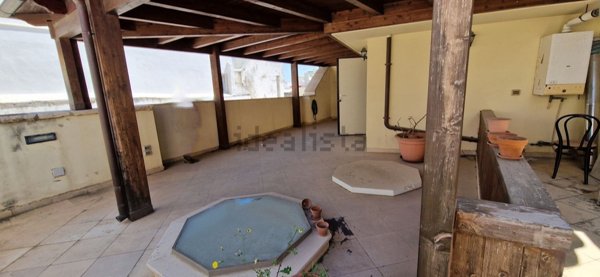 appartamento in vendita a Trani in zona Borgo Medievale
