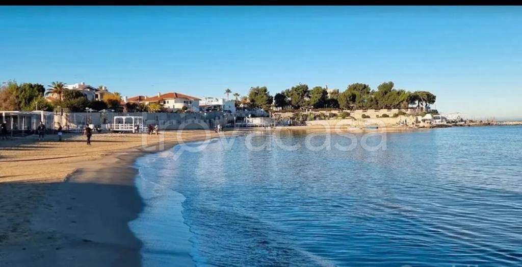 appartamento in vendita a Trani in zona Borgo Ottocentesco