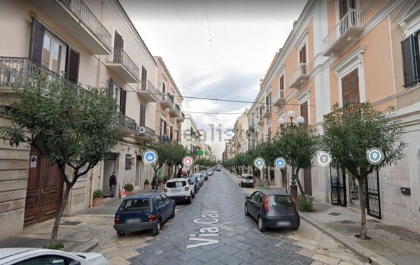 locale commerciale in vendita a Trani in zona Borgo Ottocentesco