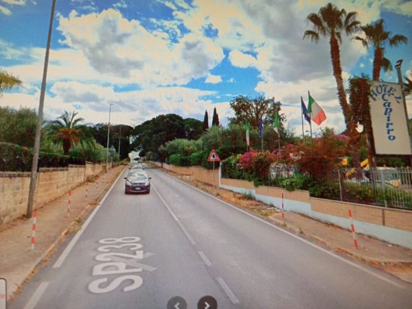 casa indipendente in vendita a Trani in zona Capirro