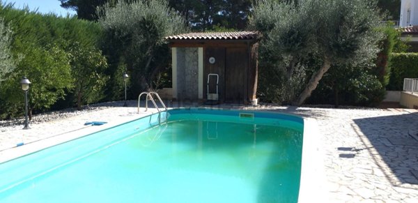 casa indipendente in vendita a Trani