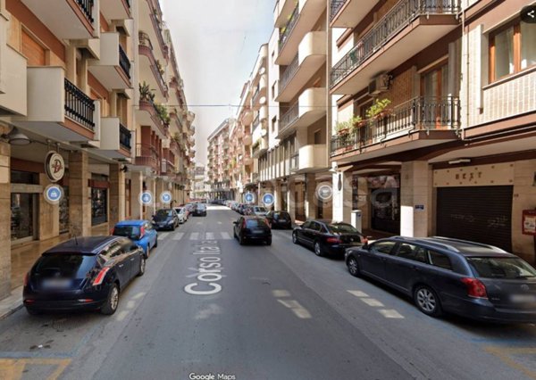 negozio in vendita a Trani