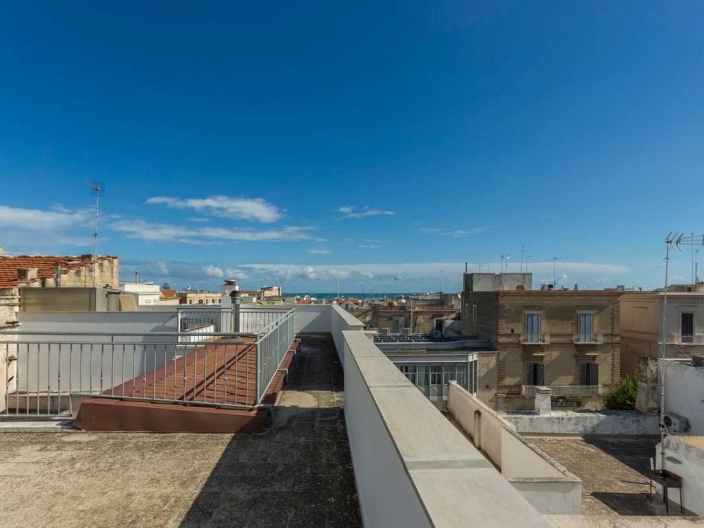 appartamento in vendita a Trani in zona Borgo Ottocentesco