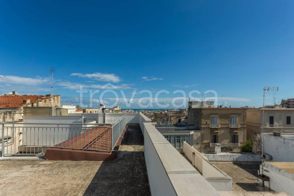 appartamento in vendita a Trani in zona Borgo Ottocentesco