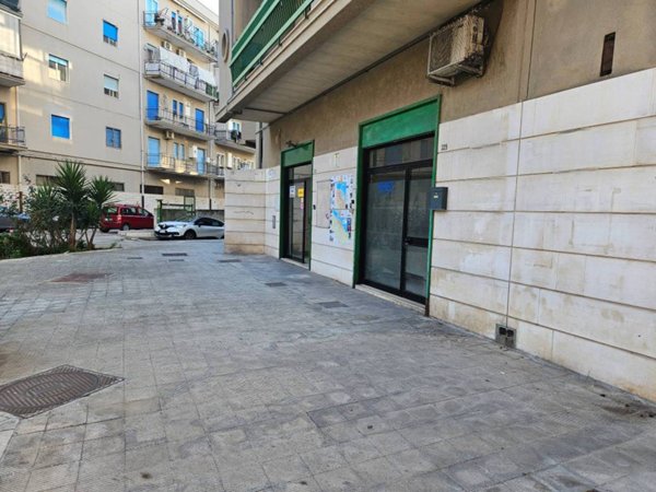 negozio in vendita a Trani