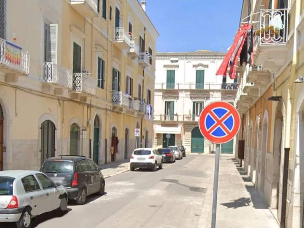 appartamento in vendita a Trani in zona Borgo Ottocentesco