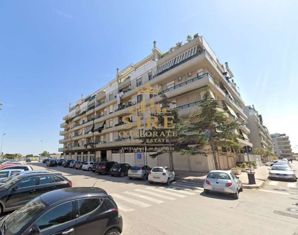 locale commerciale in vendita a Trani