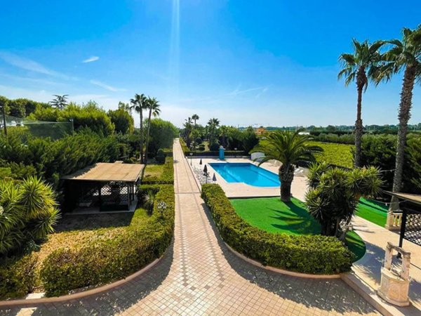 casa indipendente in vendita a Trani